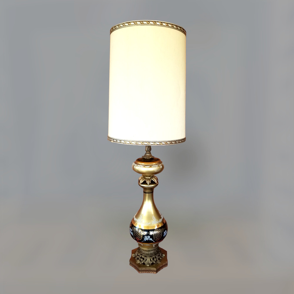 Hollywood Regency MCM Reverse Painted Gilt Gold and Black Lacquer Table Lamp